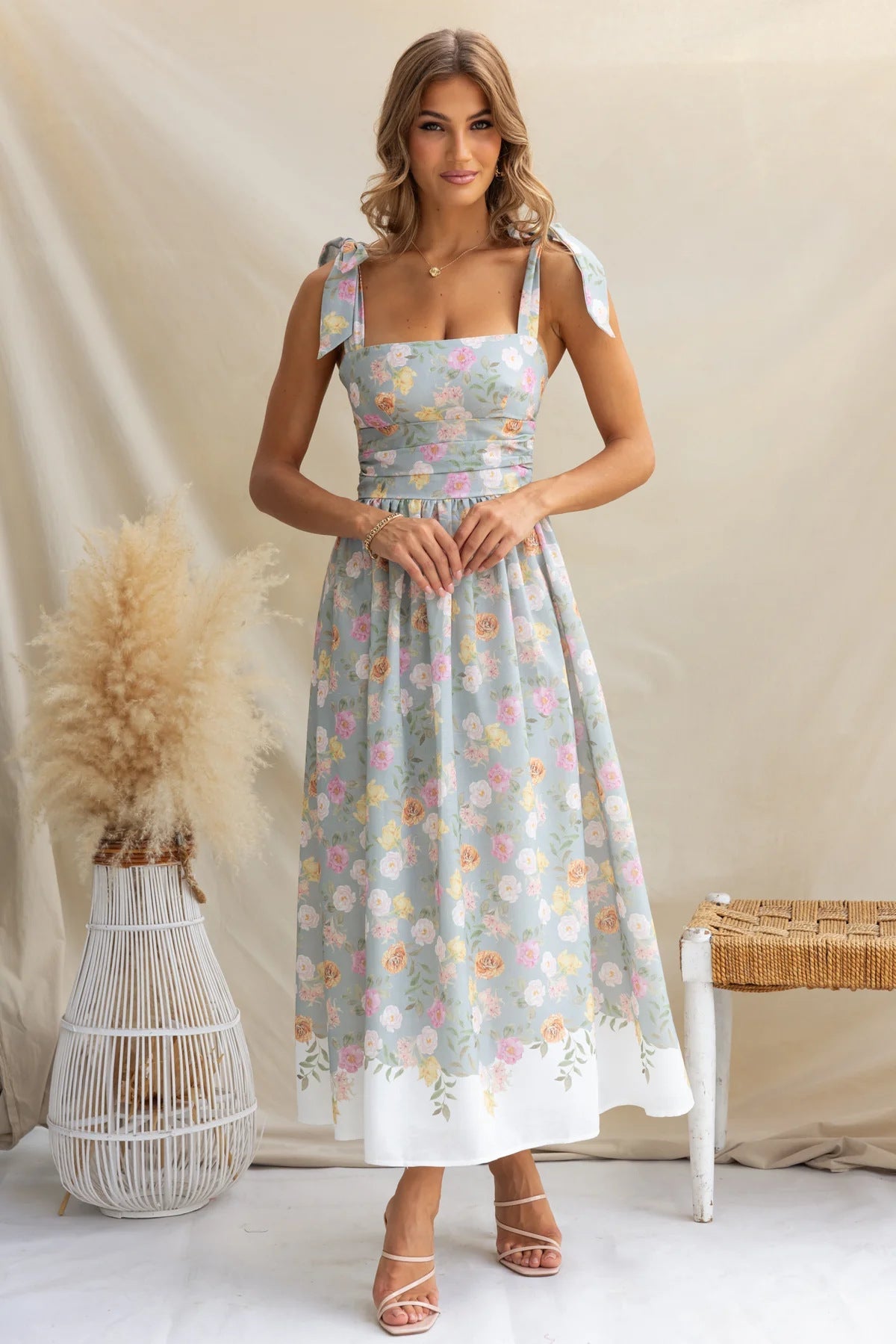 Robe midi femme – Coupe évasée – Bretelles fines – Imprimé fleuri – Tissu léger