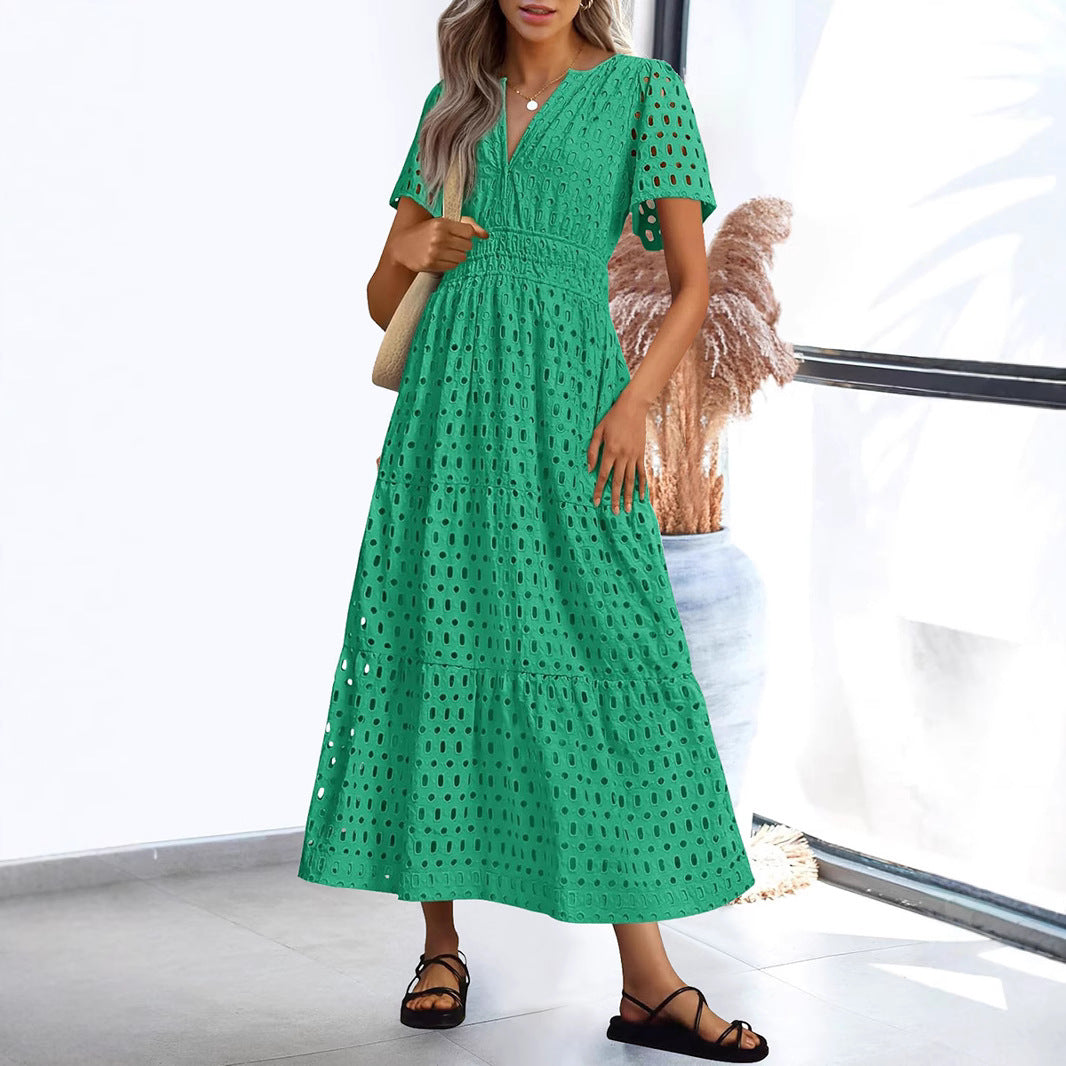 Robe longue femme – Dentelle brodée – Coupe fluide – Manches courtes – Col en V