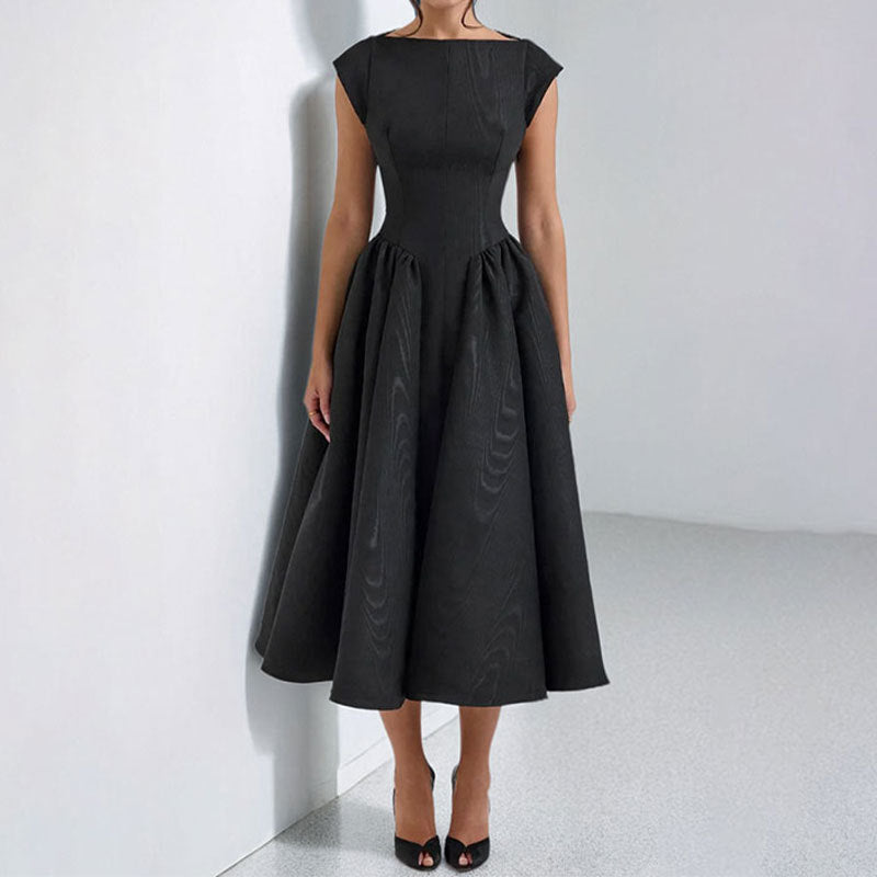 Robe femme sans manches – Taille cintrée – Coupe évasée – Longueur midi élégante