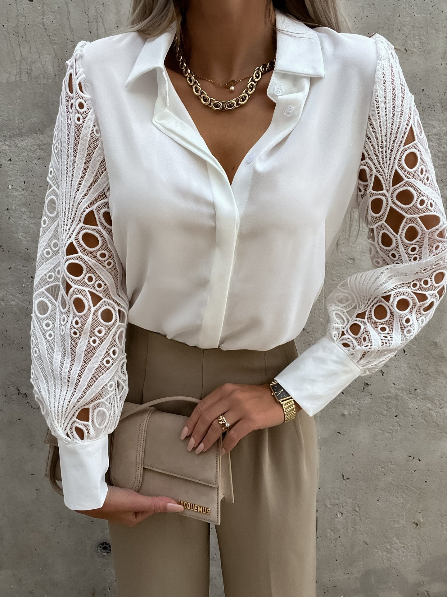 Blouse femme – Manches longues en dentelle – Coupe structurée – Fermeture boutonnée