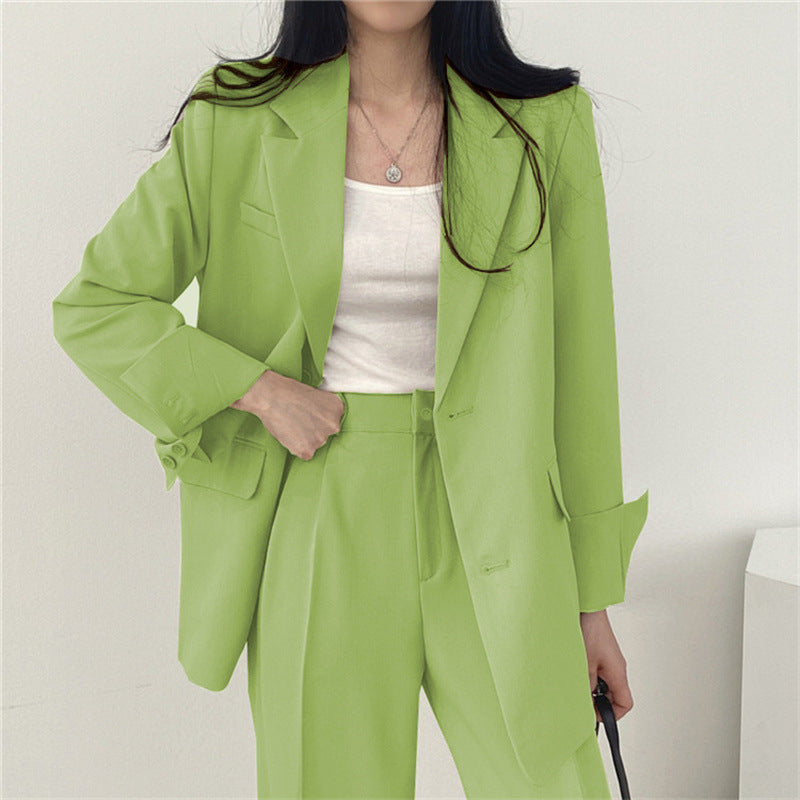 Veste tailleur femme – Coupe structurée – Revers crantés – Longueur hanches – Boutonnage simple