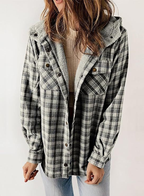 Veste femme – Laine – Coupe décontractée – Capuche doublée – Fermeture boutons