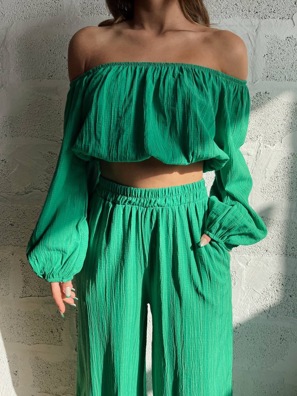 Ensemble Femme Deux Pièces – Top Épaules Dénudées – Manches Longues – Pantalon Large Taille Haute