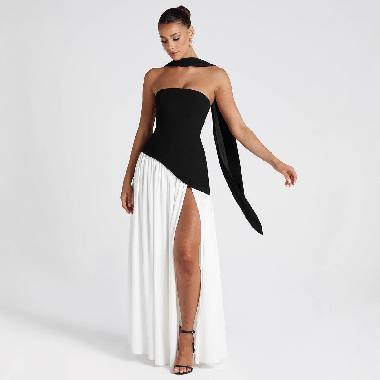 Robe de soirée femme – Sans bretelles – Bustier asymétrique – Jupe fluide fendue