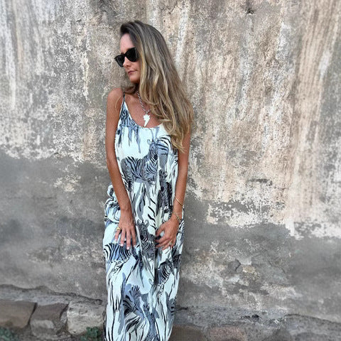 Robe longue femme – Coupe fluide – Fibres naturelles respirantes – Bretelles réglables – Poches pratiques