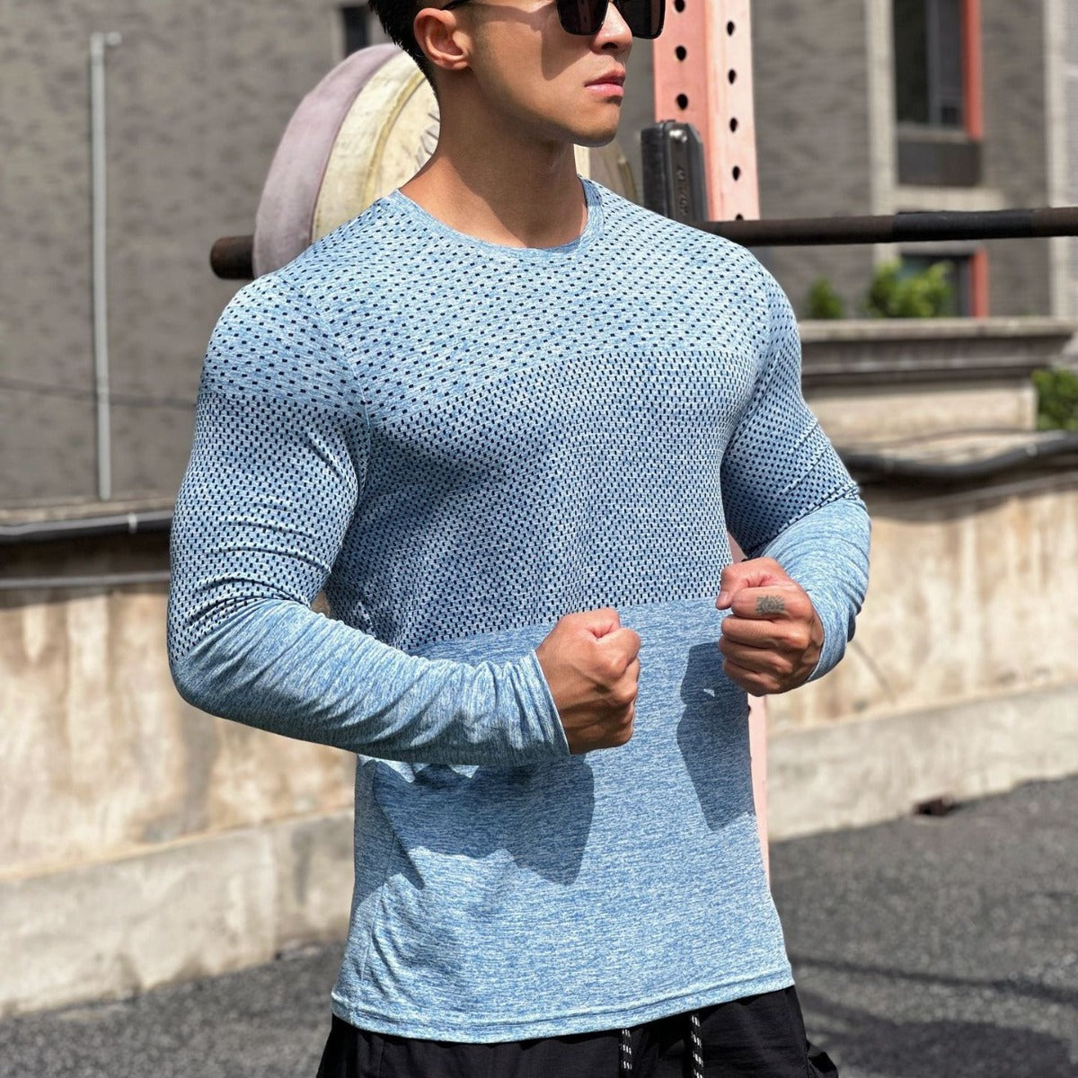 T-shirt homme manches longues – Coupe ajustée – Maille respirante – Usage sportif