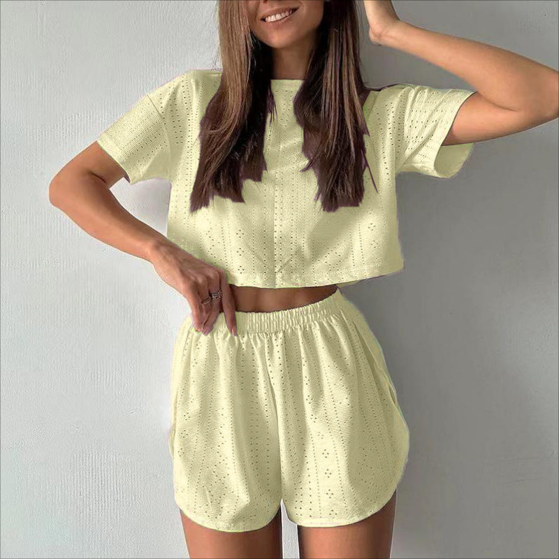Ensemble Deux Pièces Femme – Crop Top et Short – Tissu Respirant – Coupe Décontractée