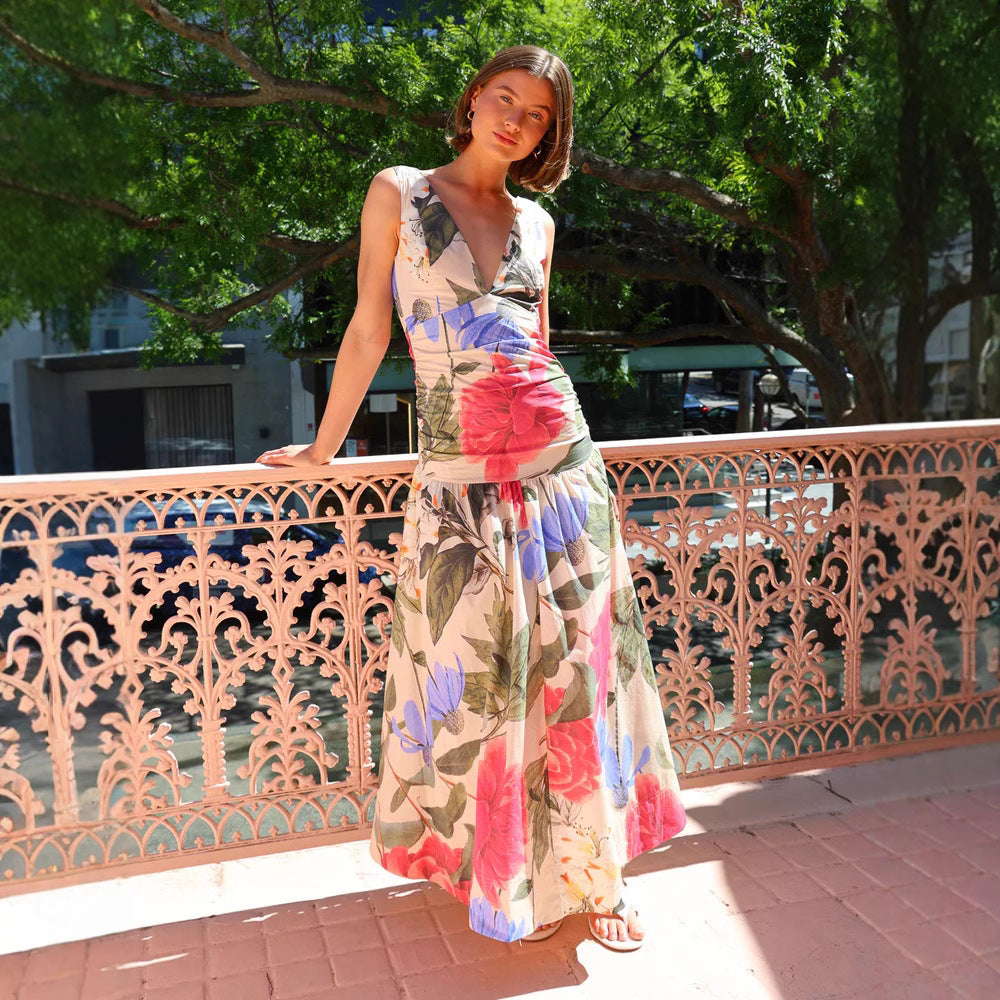 Robe longue femme – Coupe ajustée – Décolleté V – Bretelles fines – Motif fleuri