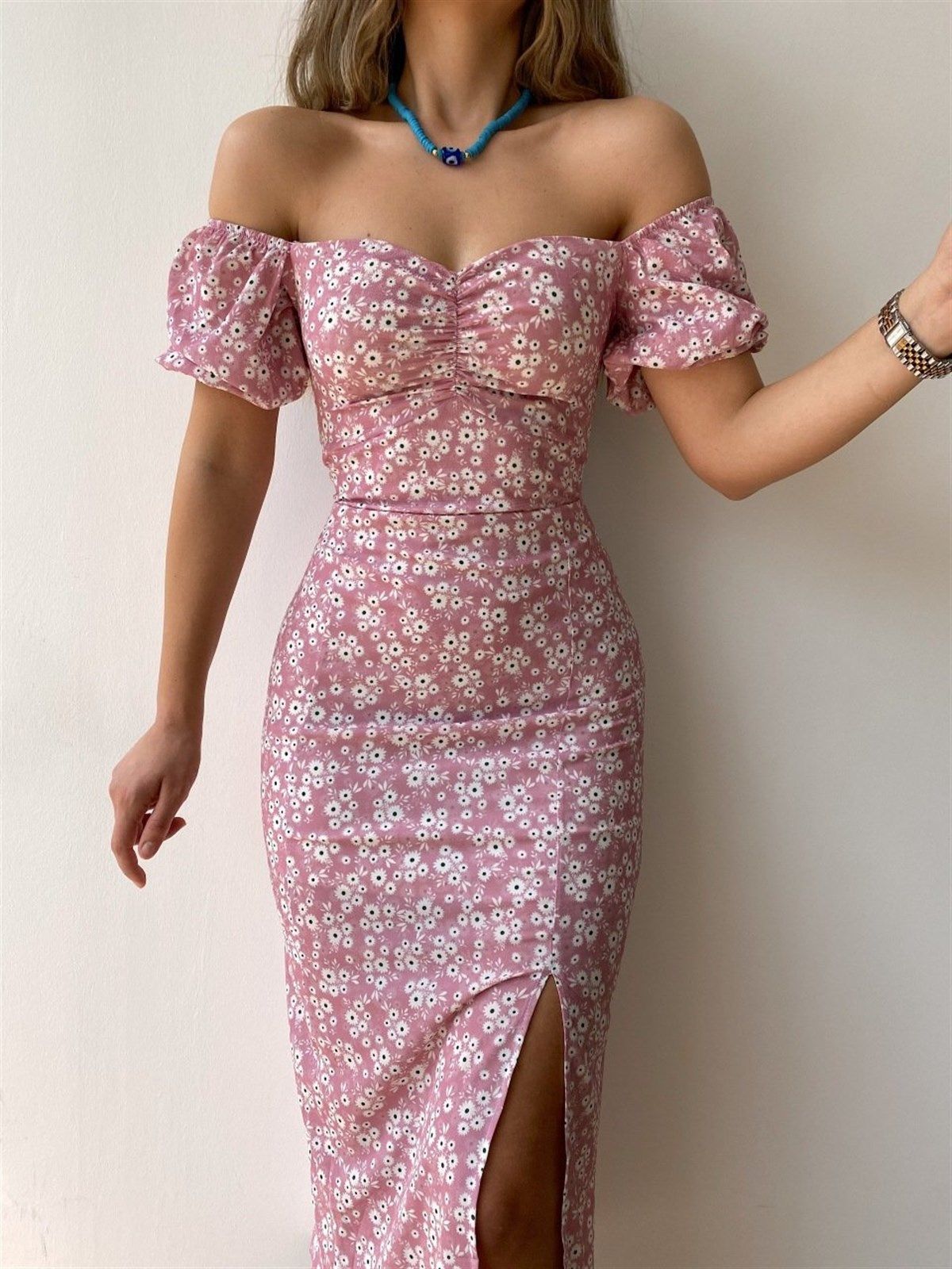 Robe midi femme – Épaules dénudées – Manches bouffantes – Fente – Coupe ajustée