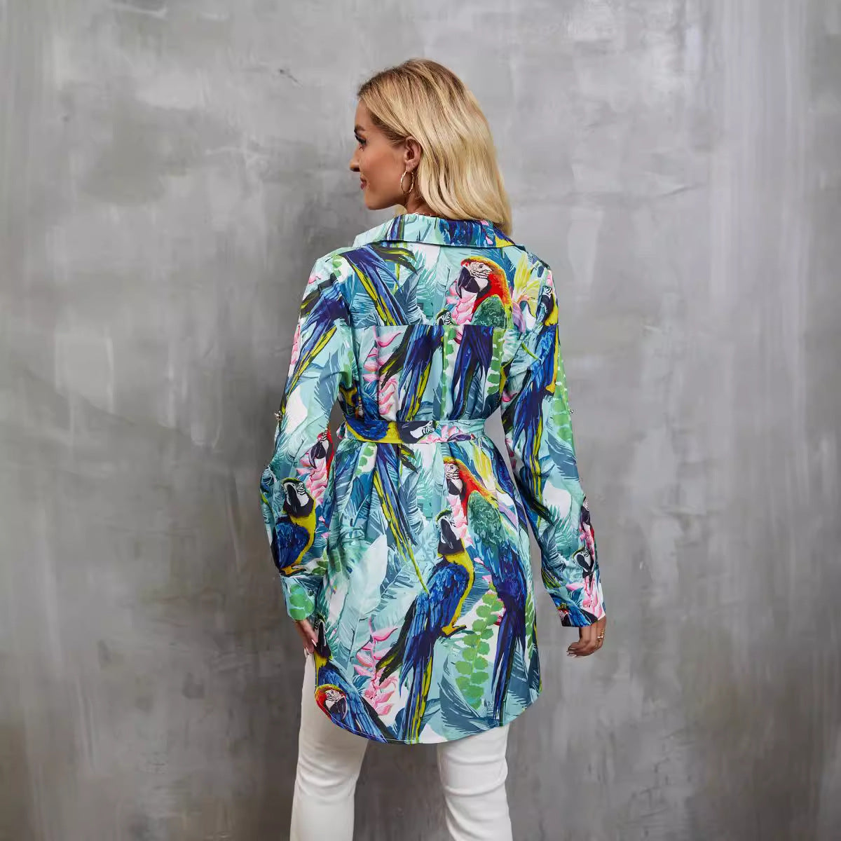 Chemise femme manches longues – Coupe décontractée – Imprimé tropical – Taille nouée