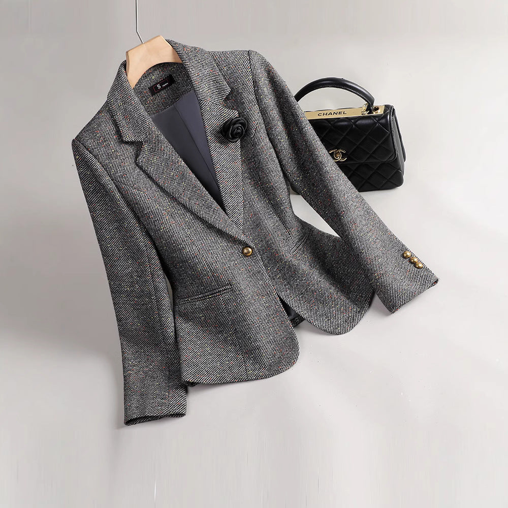 Blazer femme – Coupe cintrée – Tissu de luxe – Revers cranté – Fermeture un bouton