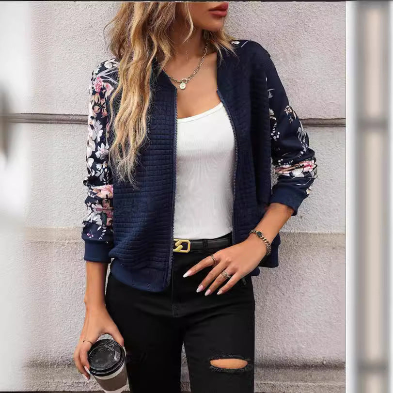Veste femme casual – Coupe régulière – Corps matelassé – Manches imprimées – Zip frontal