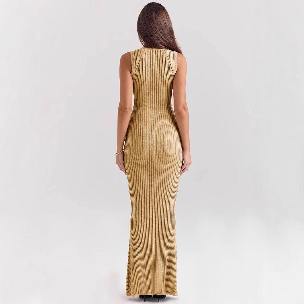 Robe femme sans manches – Tricot côtelé – Coupe moulante – Col montant – Longueur sirène