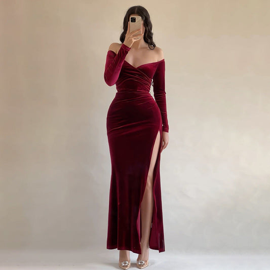 Robe longue femme – Velours – Épaules dénudées – Fente haute – Manches longues