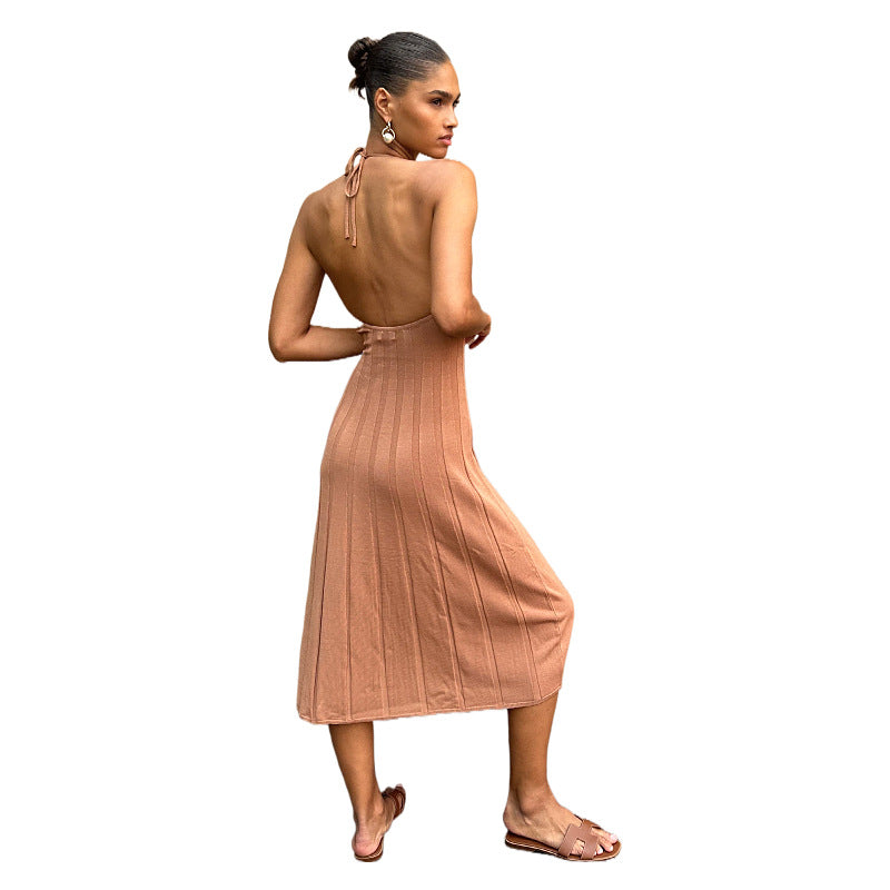 Robe midi femme – Maille côtelée – Coupe ajustée – Col halter – Jupe plissée