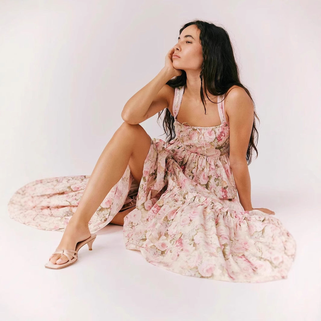 Robe longue femme – Mousseline fluide – Imprimé fleuri – Bretelles fines – Plissée