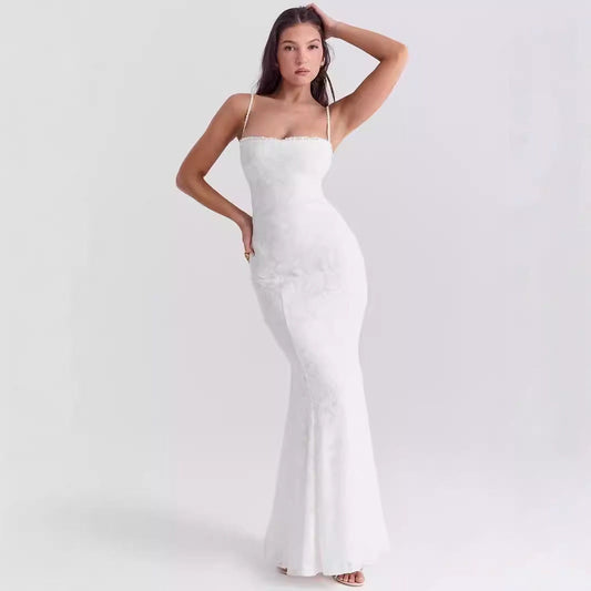 Robe longue femme – Coupe ajustée – Dentelle élégante – Bretelles fines – Tenue chic