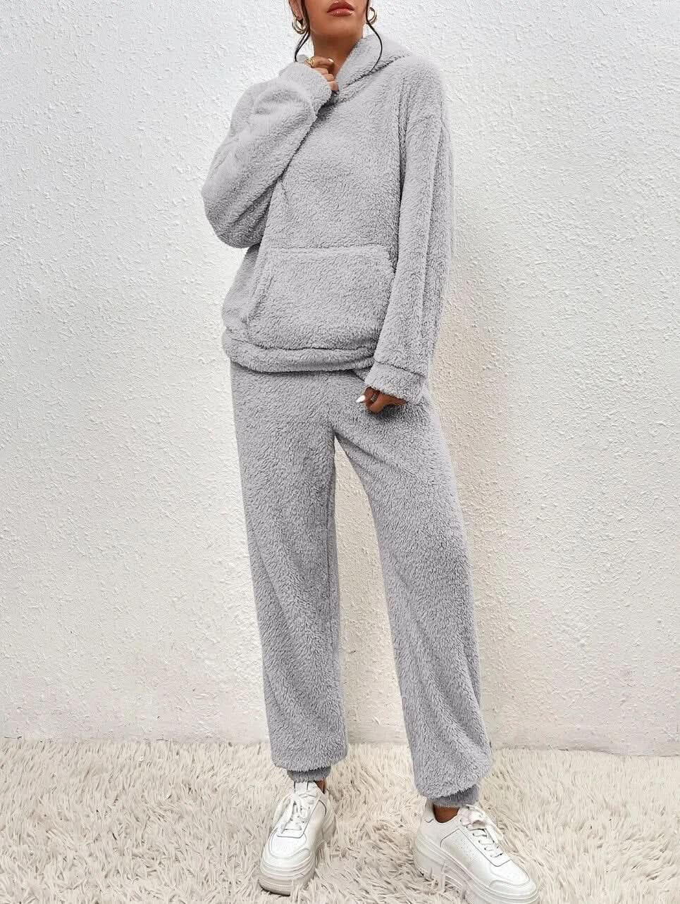 Ensemble Loungewear Femme - Tissu Doux et Chaud - Confort Optimal - Style Élégant et Décontracté