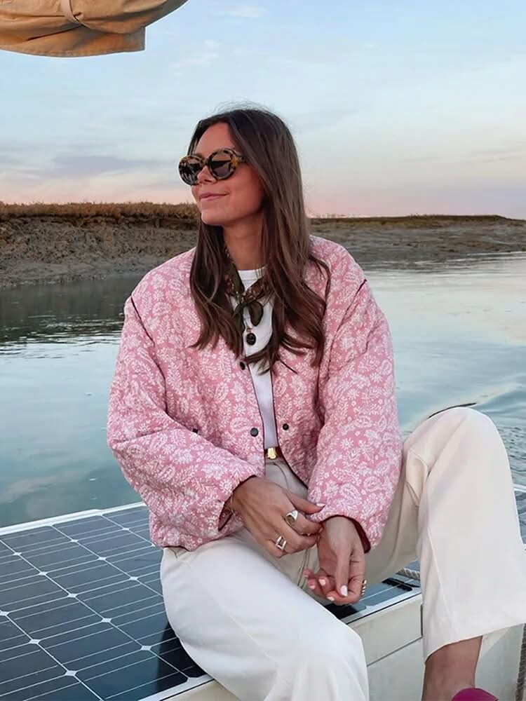 Veste féminine, élégante, confortable pour femmes