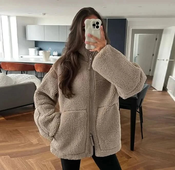 Veste à col montant classique, confortable et polyvalente pour femme