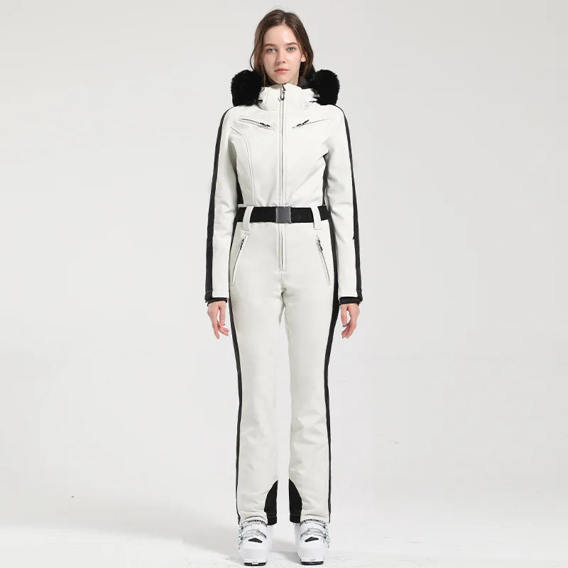 Combinaison de ski femme – Coupe ajustée – Ceinture – Capuche fausse fourrure – Imperméable