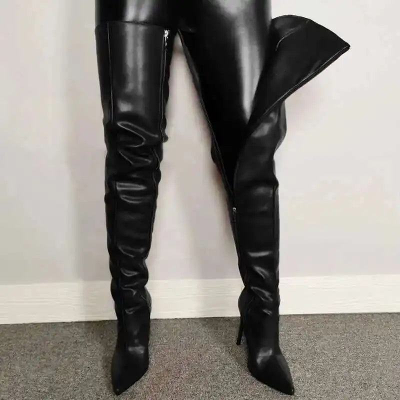 Bottes femme cuissardes – Talon haut – Bout pointu – Finition brillante – Fermeture zippée