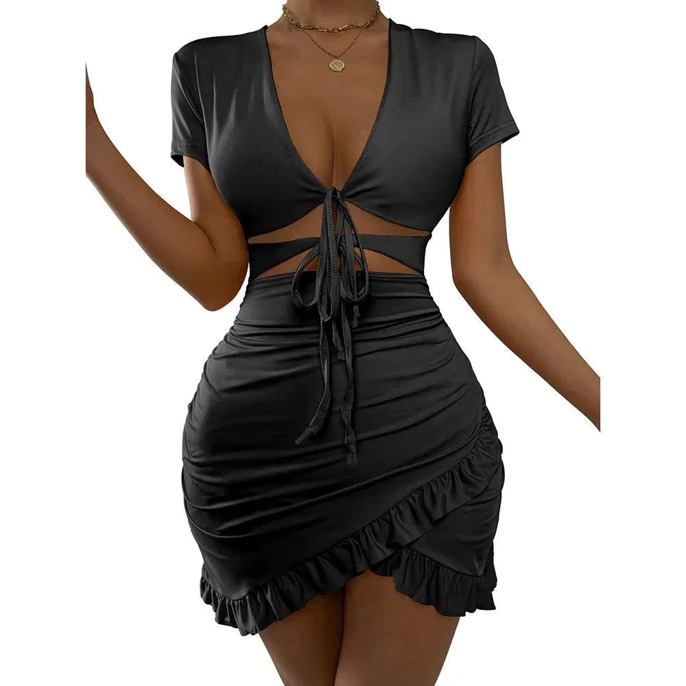 Robe Mini Femme - Coupe Moulante - Décolleté Plongeant - Manches Courtes - Détail Froncé