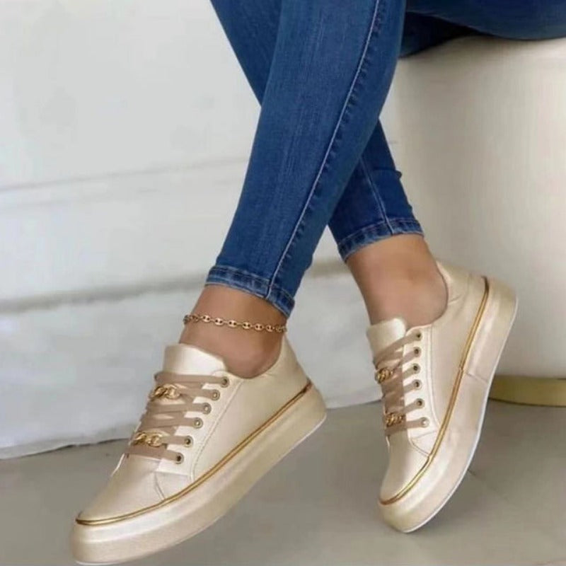 Baskets femme – Slip-on – Maille douce respirante – Détail chaîne – Bas profil