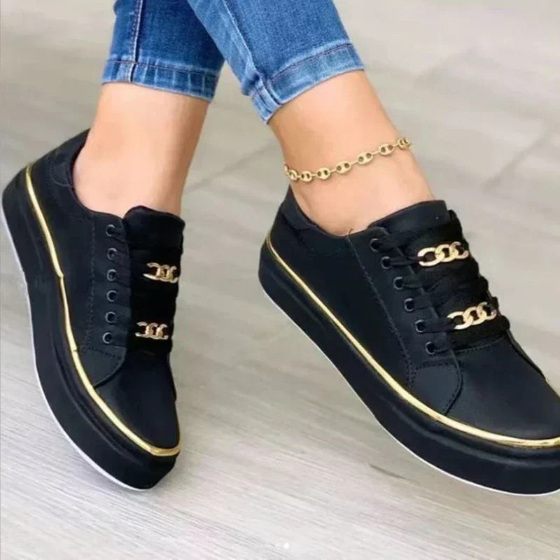Baskets femme – Slip-on – Maille douce respirante – Détail chaîne – Bas profil