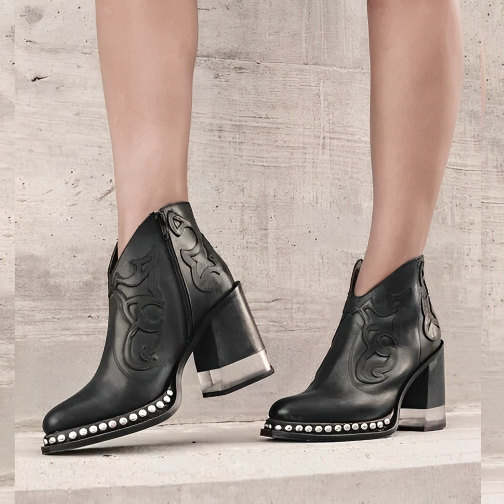 Bottines Femme – Talon Bloc Moderne – Détail Brodé – Semelle Cloutée Élégante