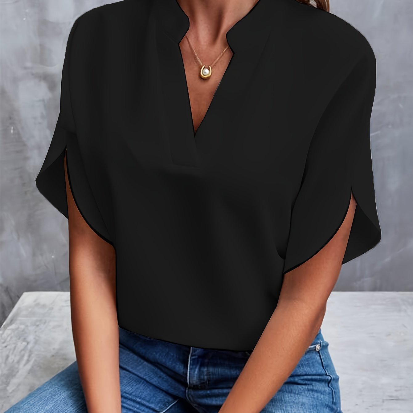 Blouse femme – Coupe décontractée – Tissu luxueux – Col V ajouré – Manches évasées