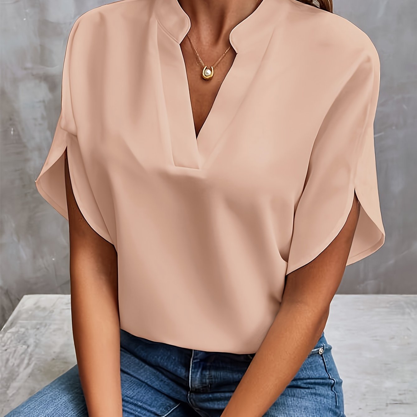 Blouse femme – Coupe décontractée – Tissu luxueux – Col V ajouré – Manches évasées