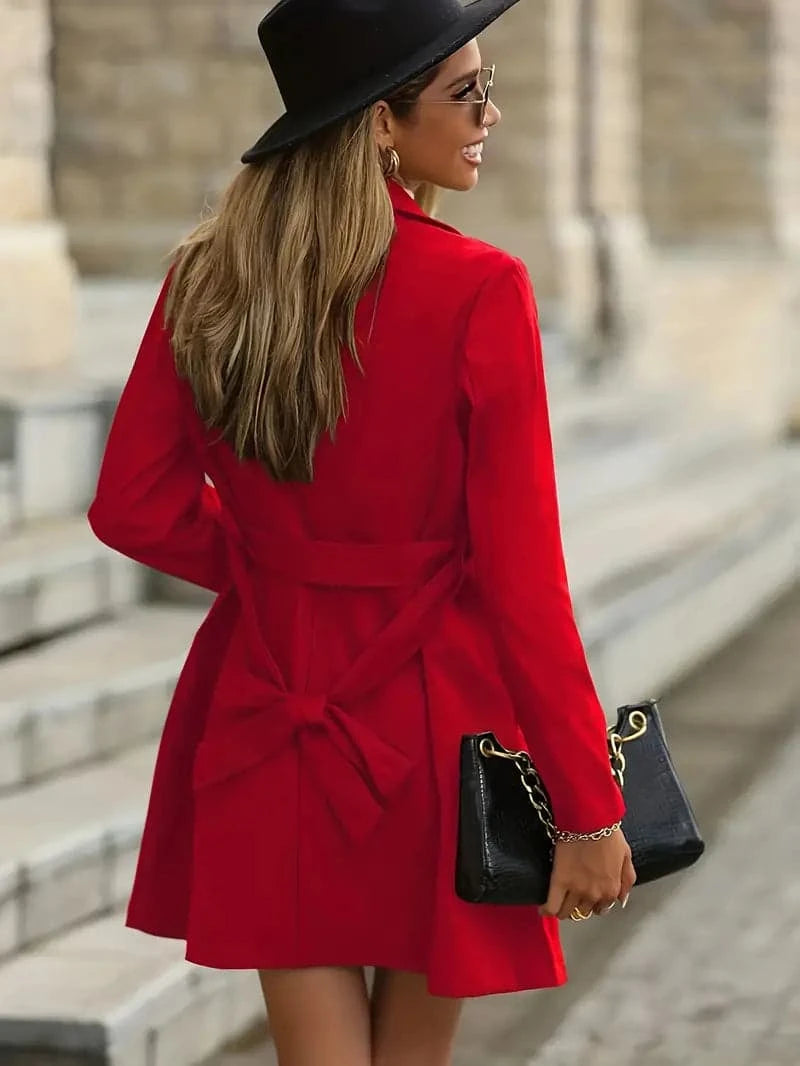 Trench-coat Scarlet Charm - Élégant, dynamique et léger pour femme