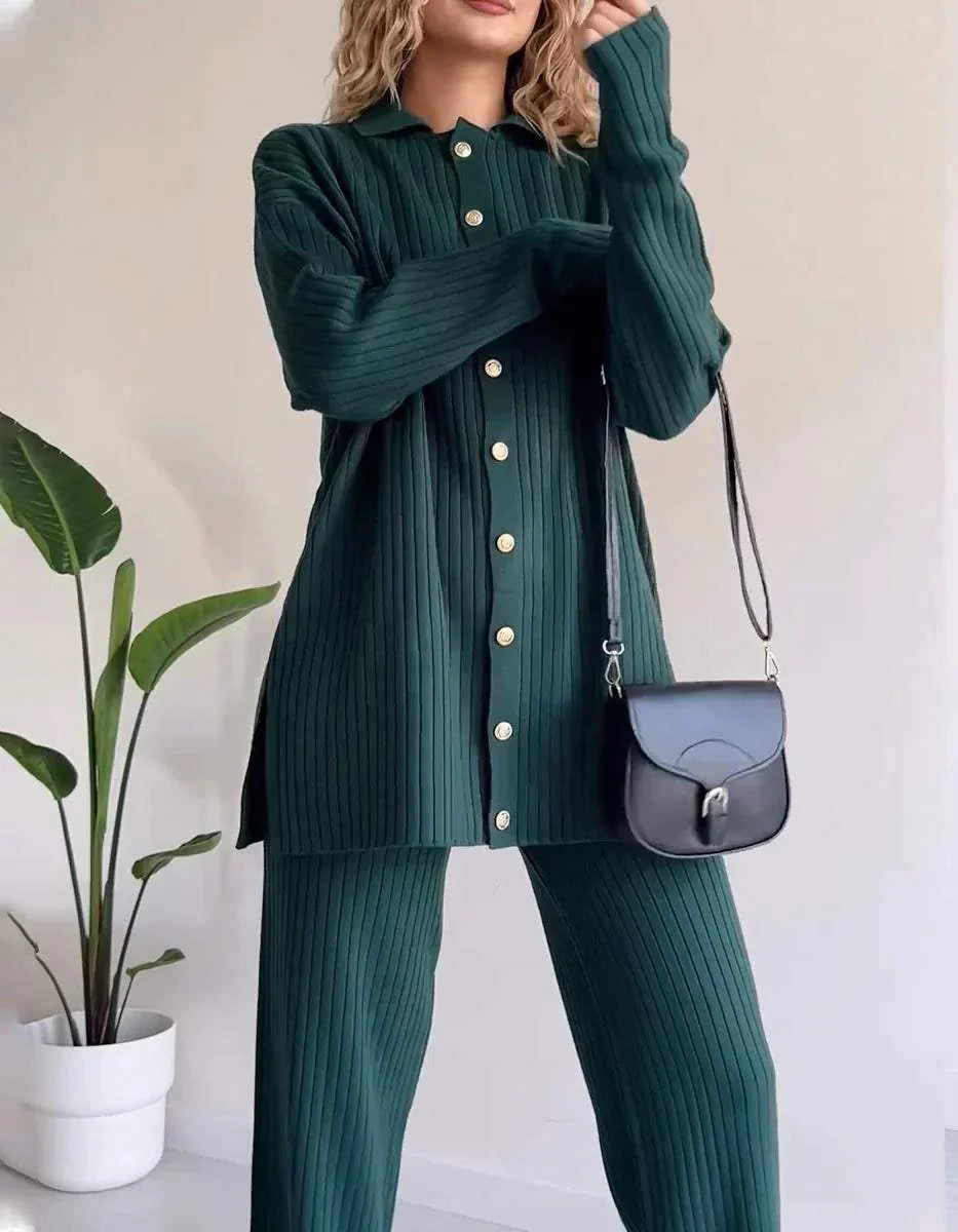 Ensemble Femme – Gilet Boutonné et Pantalon Taille Haute – Maille Côtelée – Coupe Ample