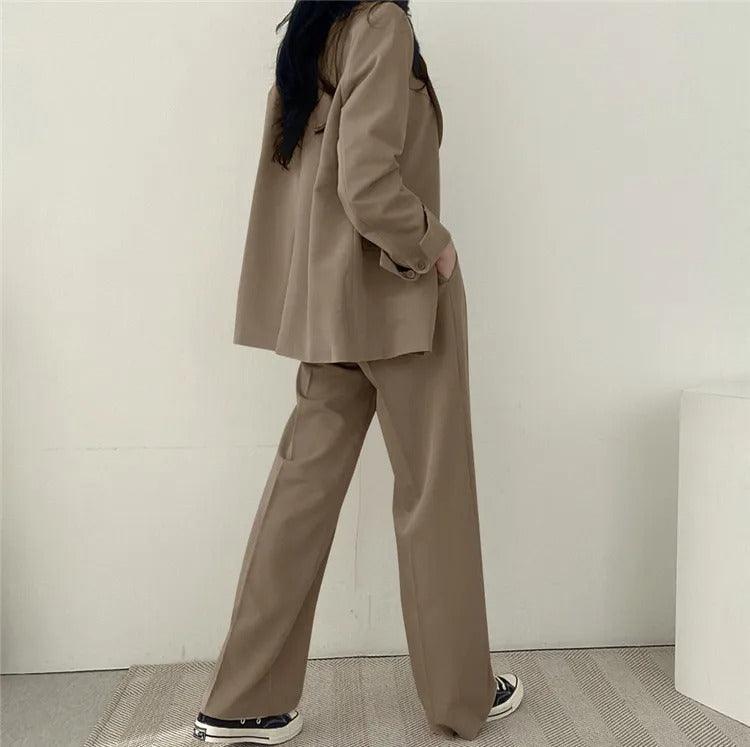 Blazer tailleur élégant et pantalon droit pour femmes - Style raffiné et confortable