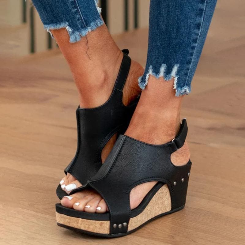 Sandales Compensées Femme - Bout Ouvert - Bride Arrière - Détails Rivets Élégants