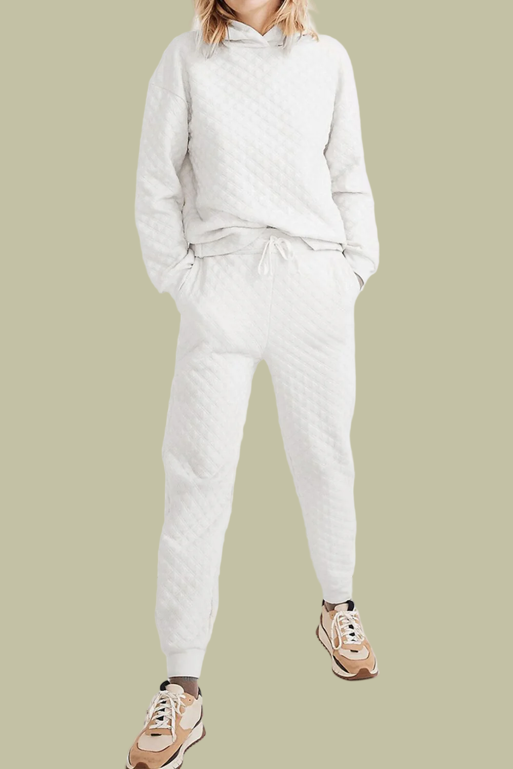 Ensemble Femme Deux Pièces Matelassé – Coupe Décontractée – Capuche – Taille Cordon