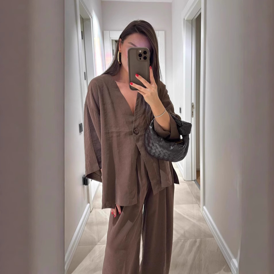 Ensemble Femme Deux Pièces – Haut Col V Ample – Pantalon Taille Haute Jambe Large