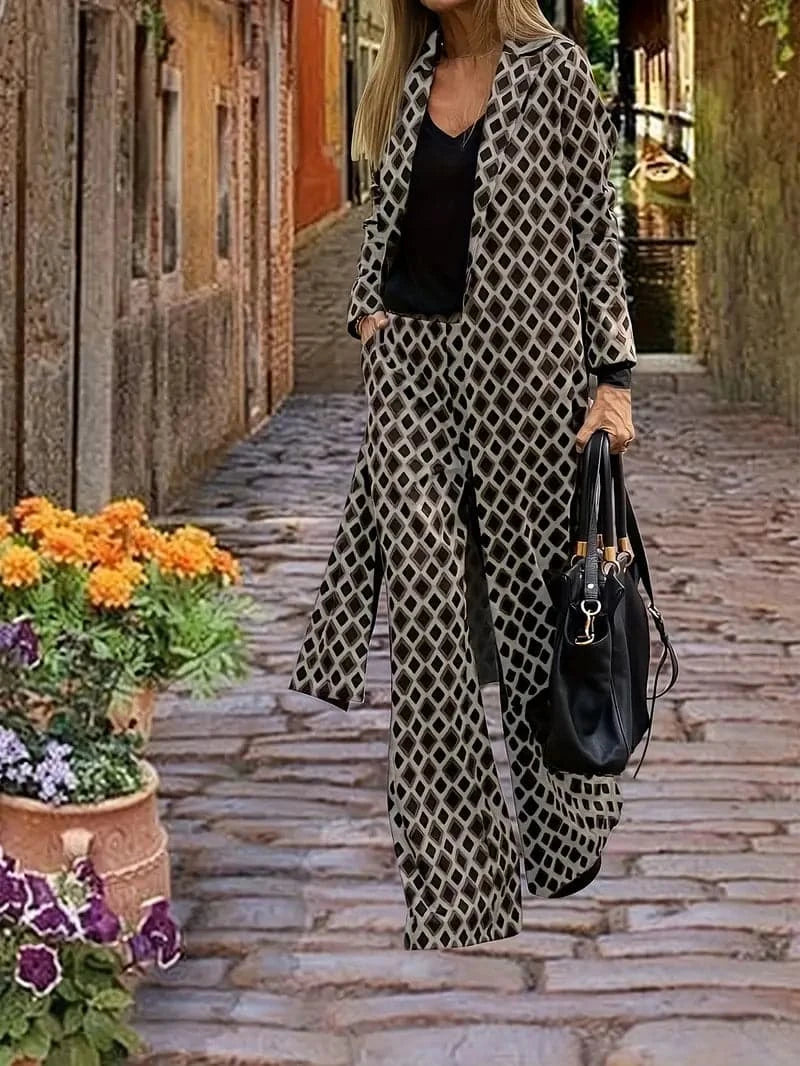 Thea - Un ensemble inhabituel pour les fashionistas