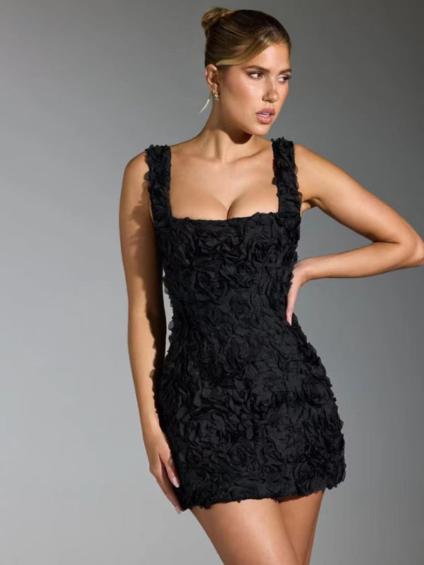 Robe Mini Femme - Coupe Ajustée - Décolleté Carré - Détails Texturés 3D Élégants