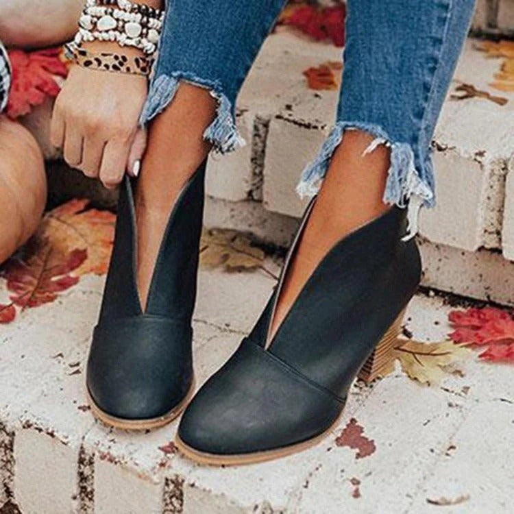 Bottines femme – Coupe fuselée élégante – Finition mate douce – Talon bloc stable