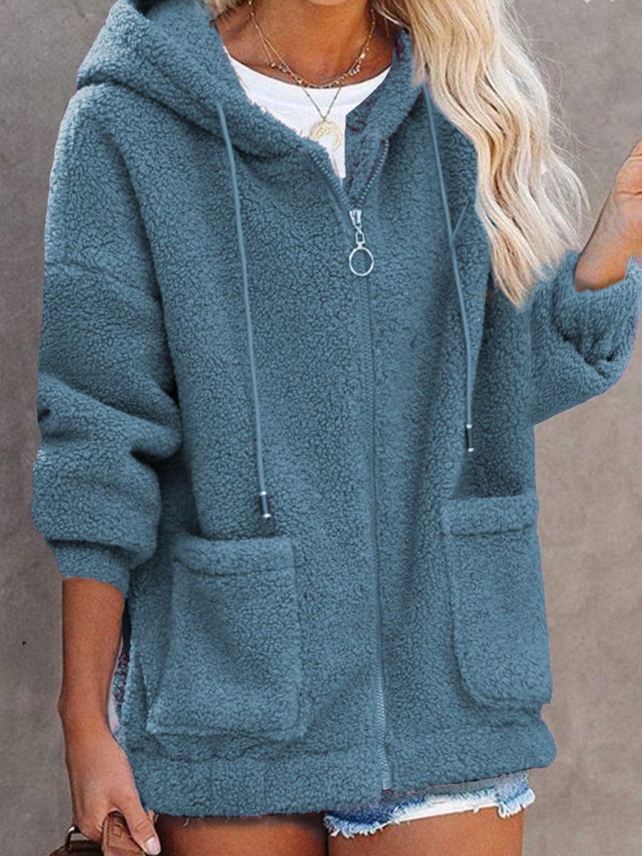 Veste à capuche femme – coupe oversize – texture sherpa douce – poches zippées