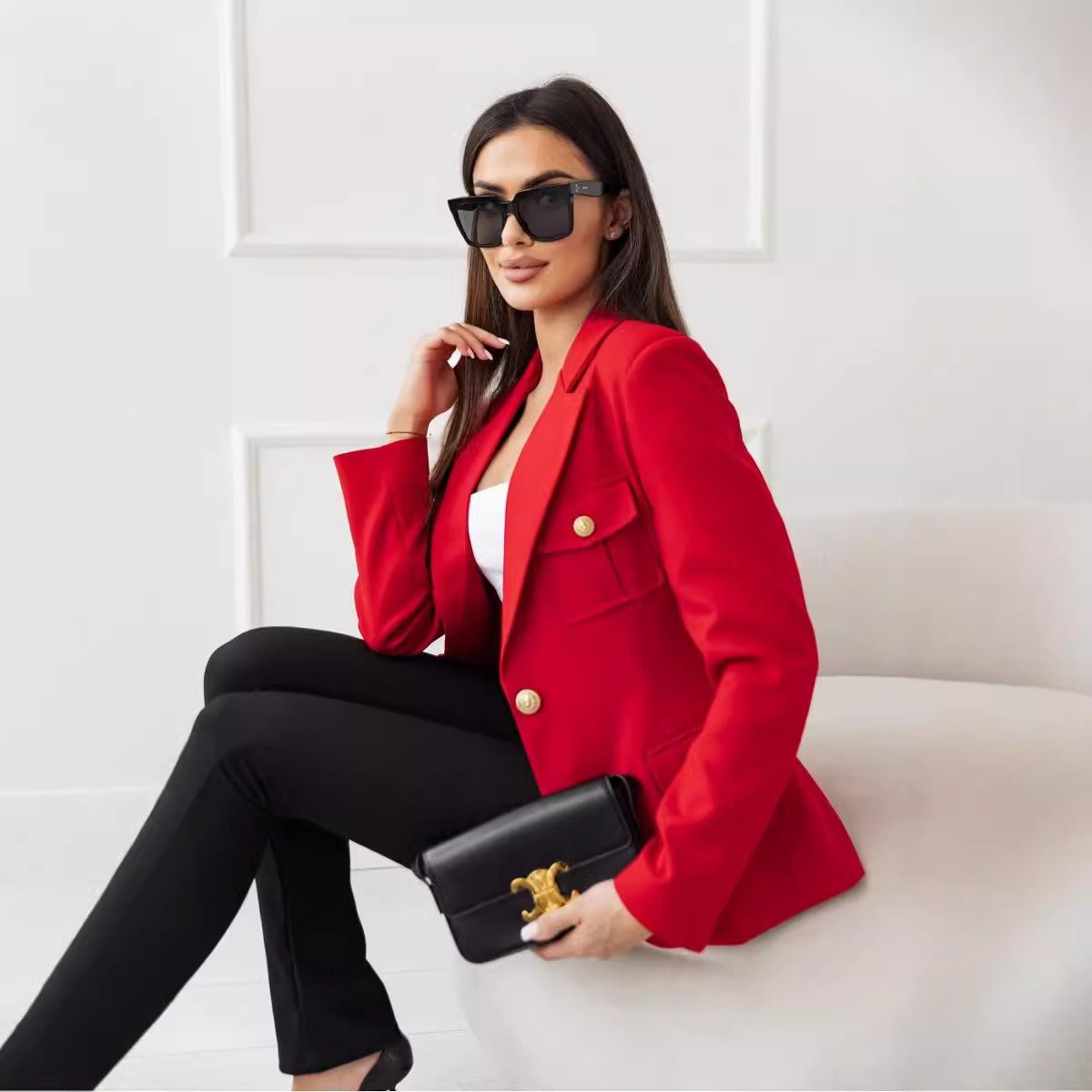 Blazer femme – Coupe cintrée – Double boutonnage – Col à revers – Manches longues