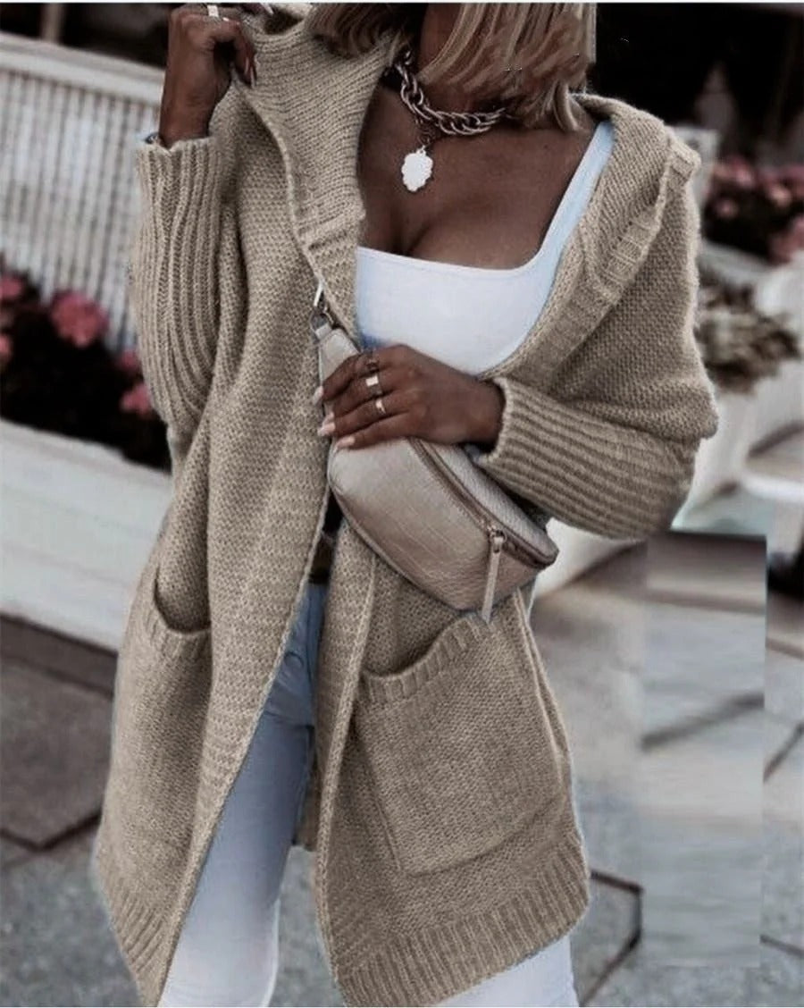 Gilet femme – Coupe oversize – Maille effet laine – Capuche – Poches – Manches longues