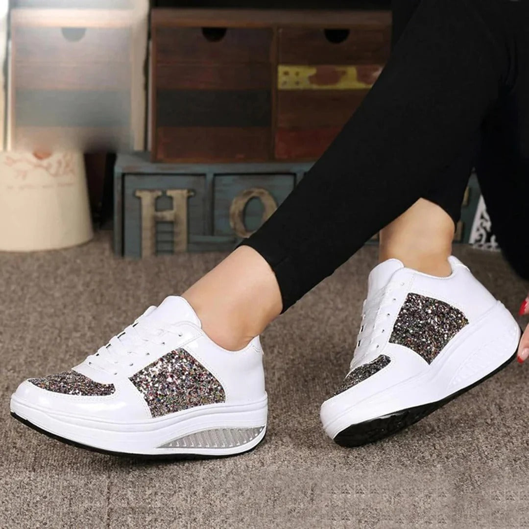 Baskets femme – Semelle plateforme – Finition brillante – Détails pailletés – Basse