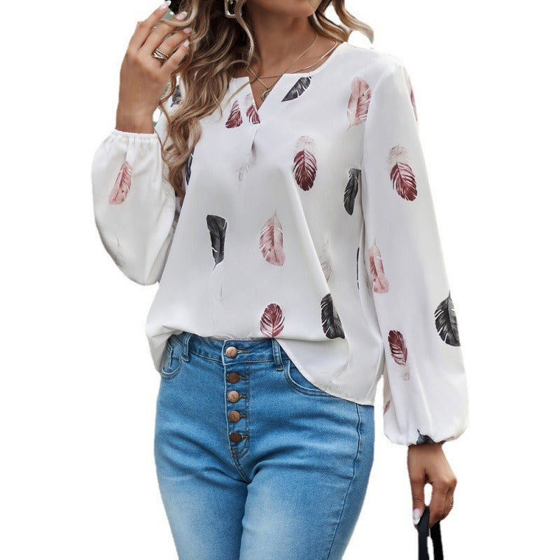 T-shirt manches longues femme – Coupe ample – Col V – Imprimé plumes léger
