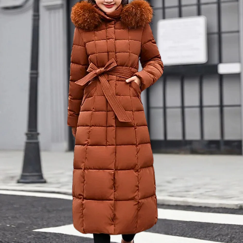 Manteau long femme – Matelassé isolant – Ceinture cintrée – Capuche en fausse fourrure