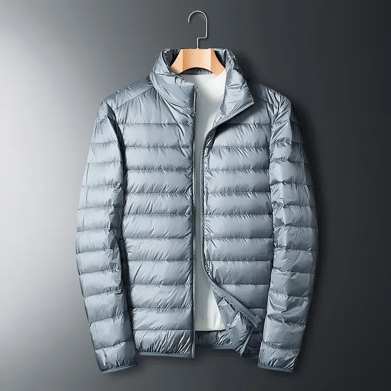 Blouson matelassé homme – Duvet léger – Coupe régulière – Fermeture zippée – Col montant