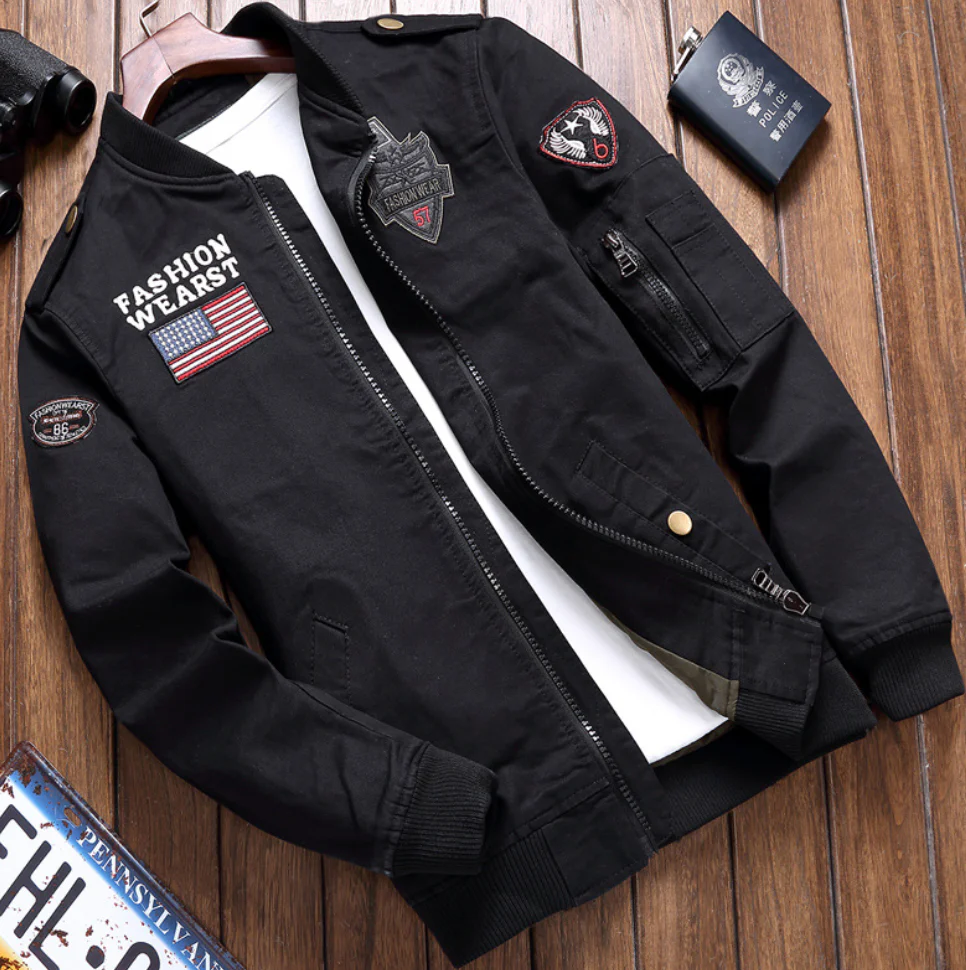 Veste militaire homme – Coupe structurée – Coton – Poches zippées – Patchs brodés