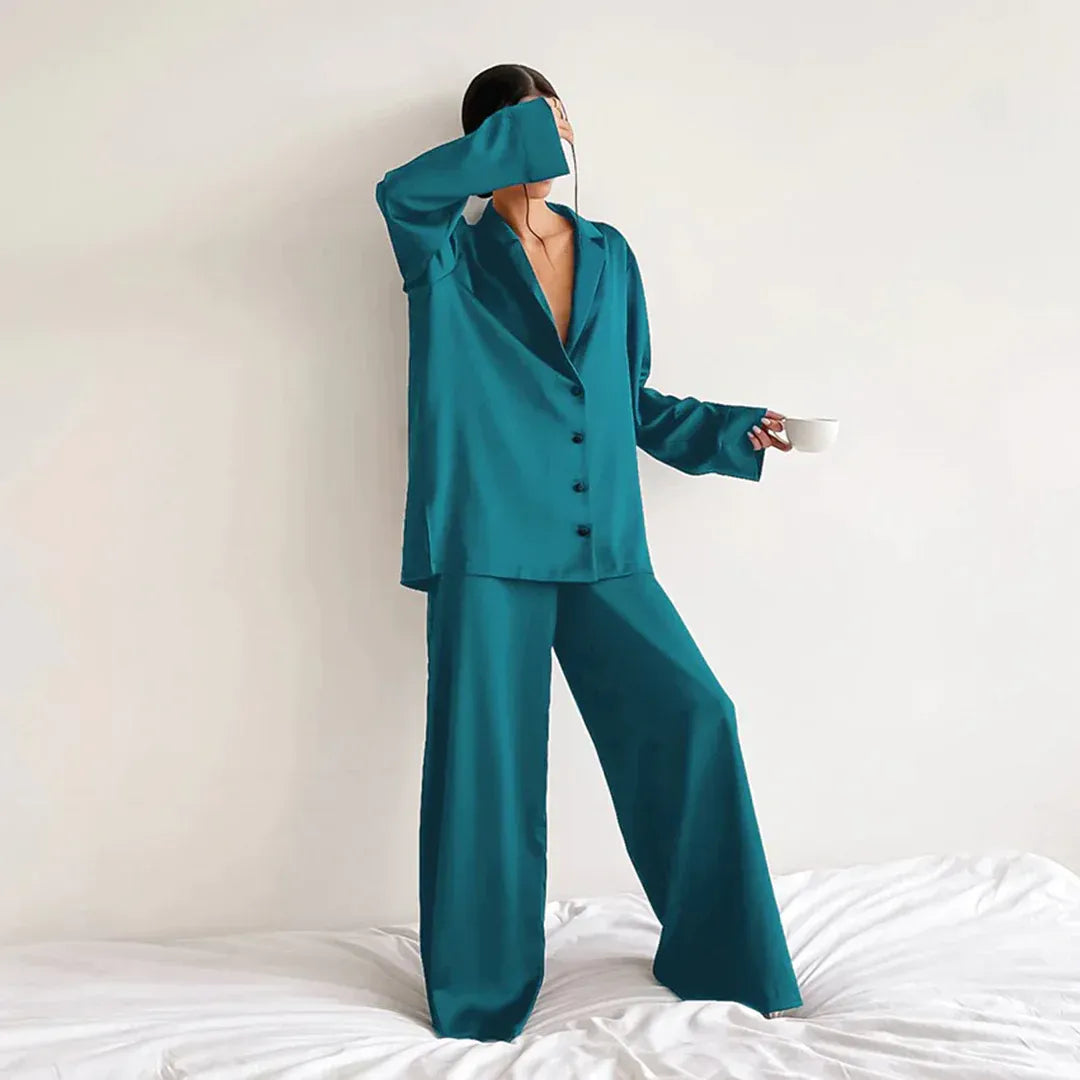 Pyjama Femme – Satin Doux – Coupe Décontractée – Chemise Boutonnée – Pantalon Large